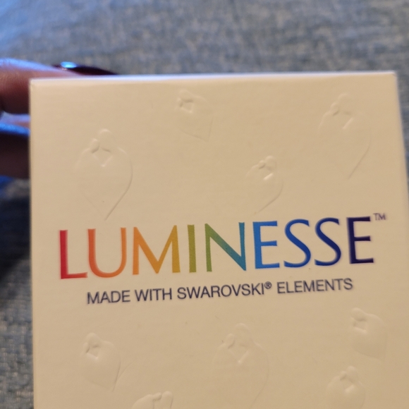 Luminesse earring and pendant set - Picture 3 of 3